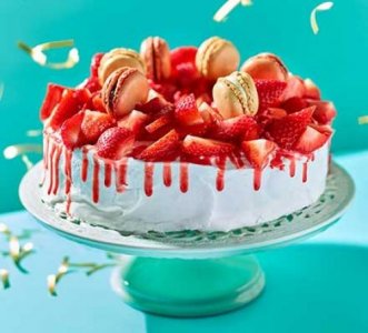 strawbcake6.jpg