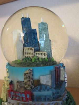 chicago snowglobe1.jpg