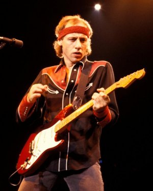 MARK KNOPFLER-4.jpg MARK KNOPFLER-4.jpg