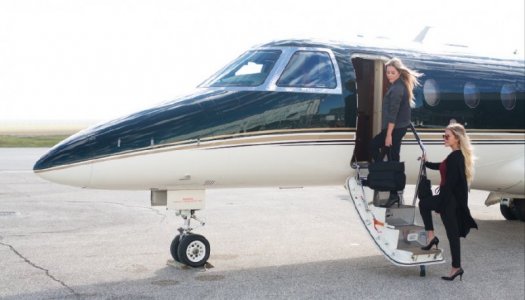 people-off-a-plane.jpg people-off-a-plane.jpg