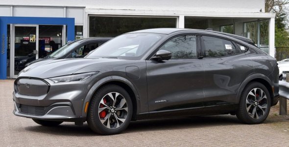 2021 Ford Mustang Mach-E.jpg