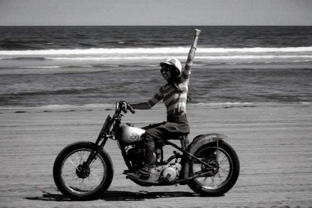 weekend sl MC 20.jpg