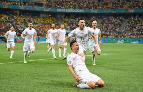 soccer2.jpg soccer2.jpg