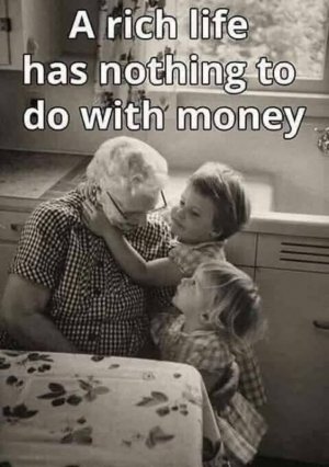 grandmas01.jpg