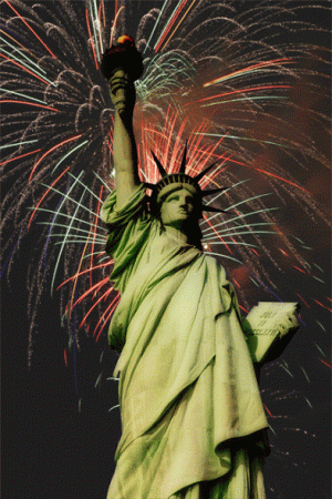311184-Statue-Of-Liberty-With-Fireworks.gif