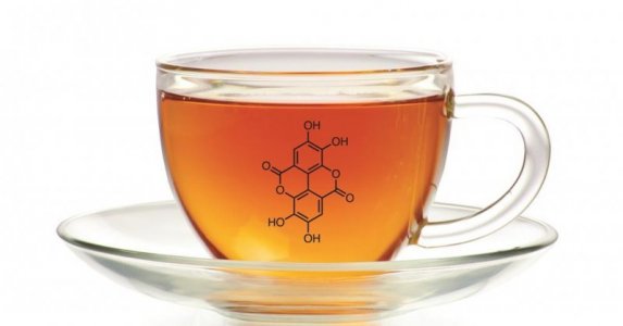 113841_black-tea_with-structure_shutterstock_73491649.jpg