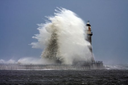 Stormy-weather-and-rough-seas-at-Roker-Lighthouse-©-Gail-Johnson.jpg