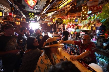 bar.jpg
