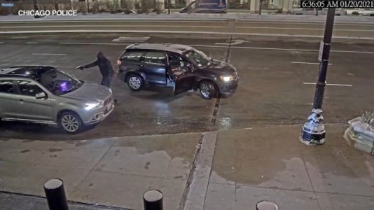 9867345_012121-wls-carjacking-willis-tower-img.jpg