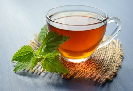 green-tea-pexels-mareefe-1417945.jpg