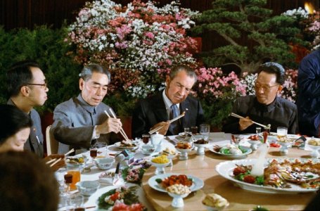 nixon3.jpg
