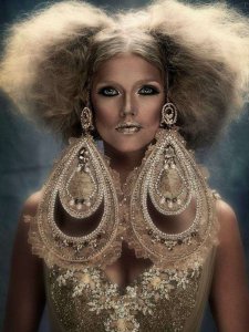 World-biggest-earrings.jpg
