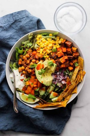 Chickpea-Taco-Salad[1].jpg