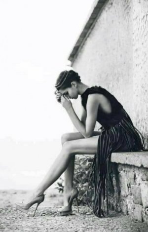 head palm politics ag11.jpg