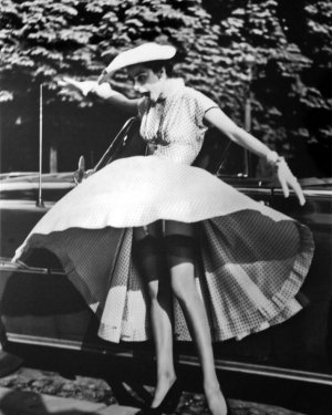 Skirt-Blowing.jpg