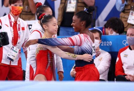 biles2.jpg