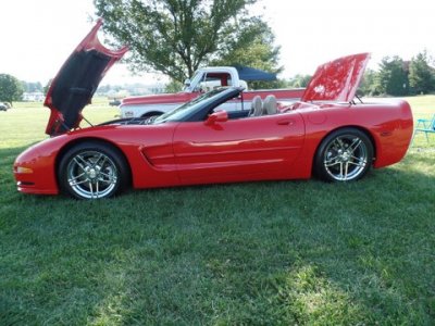 Corvette at Show.JPG