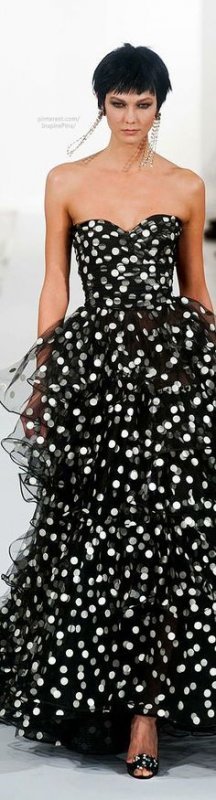 af8729bd44fd1ff73706e7057a4f8e4f[1].jpg