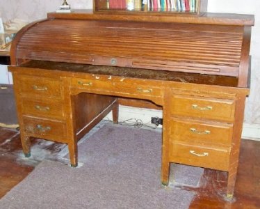 roll top desk2.jpg