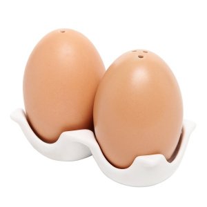 egg-themed-salt-and-pepper-shakers-600x600[1].jpg