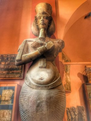 akhenatencairo.jpg