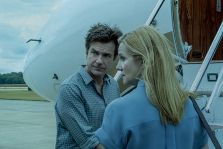 Jason-Bateman-and-Laura-Linney-on-Ozark-1200x800[1].jpg