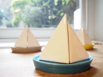 sailboat-dining-room-salt-and-pepper-ideas-600x450[1].jpg