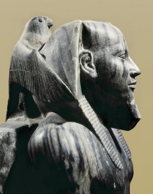 2-statue-of-khafre-enthroned-2520-bc-everett.jpg 2-statue-of-khafre-enthroned-2520-bc-everett.jpg