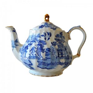 Vintage-Tea-Pot-Sadler-Blue-White-pic-1A-2048_10.10-9a924982-f[1].jpg