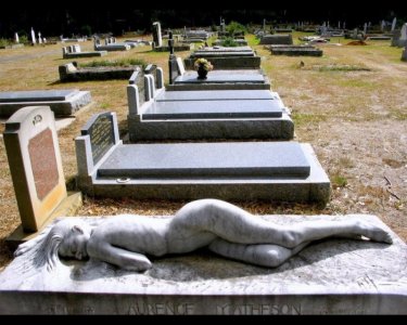grave.jpg