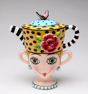 Lady-with-Hat-Teapot-600x635[1].jpg
