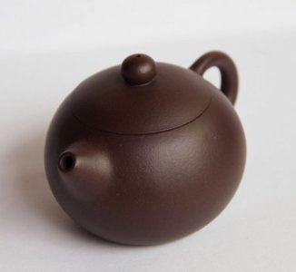 Yixing-Clay-Teapot-600x553[1].jpg