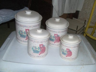 cat motif cannisters1.jpg