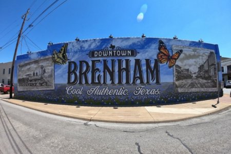 downtown-brenham-mural-texas-anat-ronen.jpeg