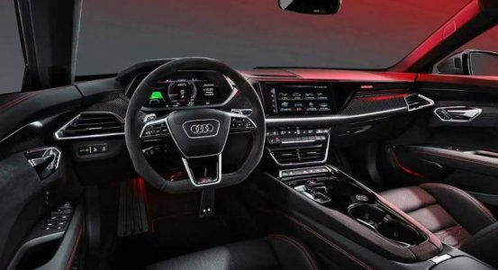 2022-Audi-R8-Interior.jpg