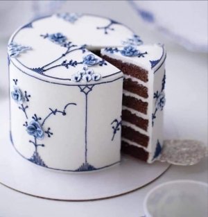 blueandwhite092421.jpg