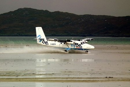 Barra_Beach_Airport.jpg