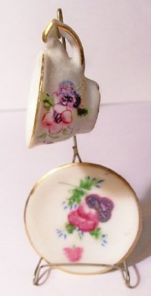 tiny teacup1.jpg