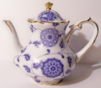 tiny teapot1a.jpg