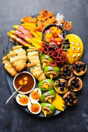 Halloween-Snack-Dinner-scaled-735x1101[1].jpg