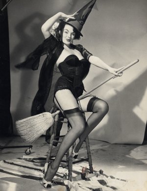 elvgren-witch.jpg