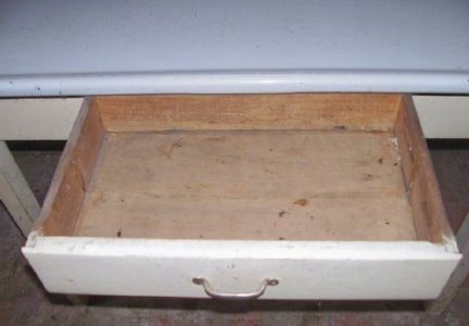 table-enamel2.jpg