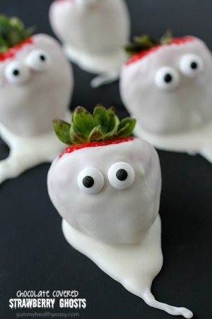 chocolate-covered-strawberry-ghosts-1[1].jpg