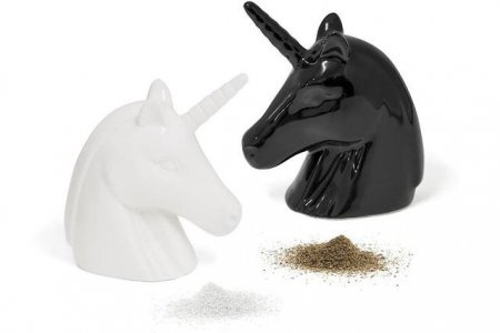 balvi-unicorn-salt-and-pepper-set.jpg