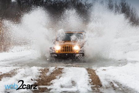 2014-jeep-wrangler-rubicon_splash_1_1390230898_700x467.jpg