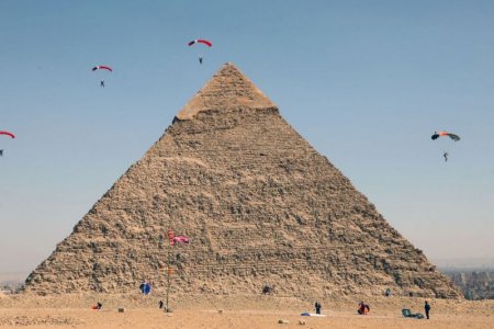 pyramid.jpg