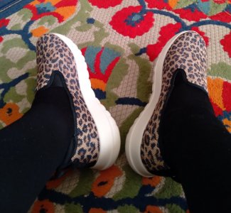 skechers_sides_crp.jpg