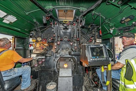 STEAM ENGINE CAB-4.jpg STEAM ENGINE CAB-4.jpg