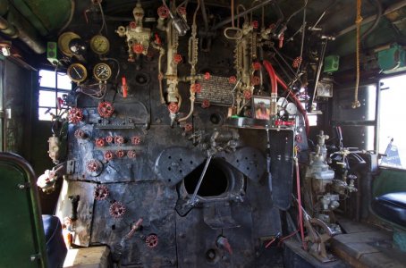STEAM ENGINE CAB-5.jpg STEAM ENGINE CAB-5.jpg