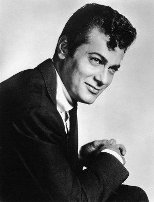 Tony_Curtis_1958.jpg